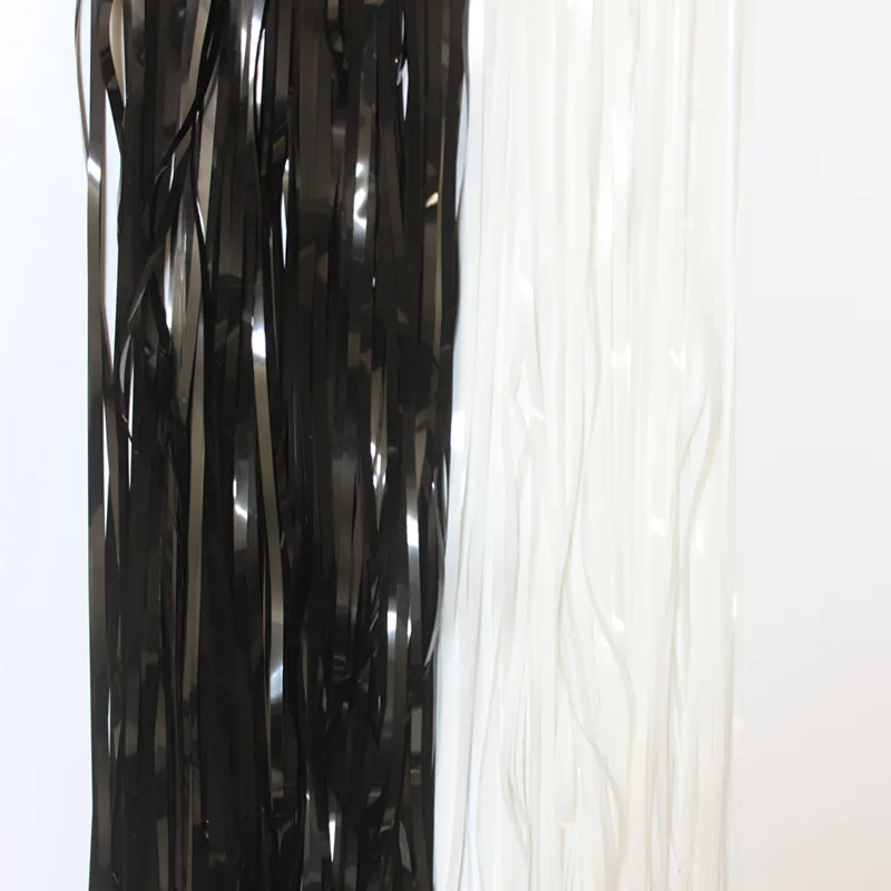 

1*2 Meters Black White Color Metallic Foil Fringe Shiny Rain Curtains Decor Wedding Decor Photography Background Supplies