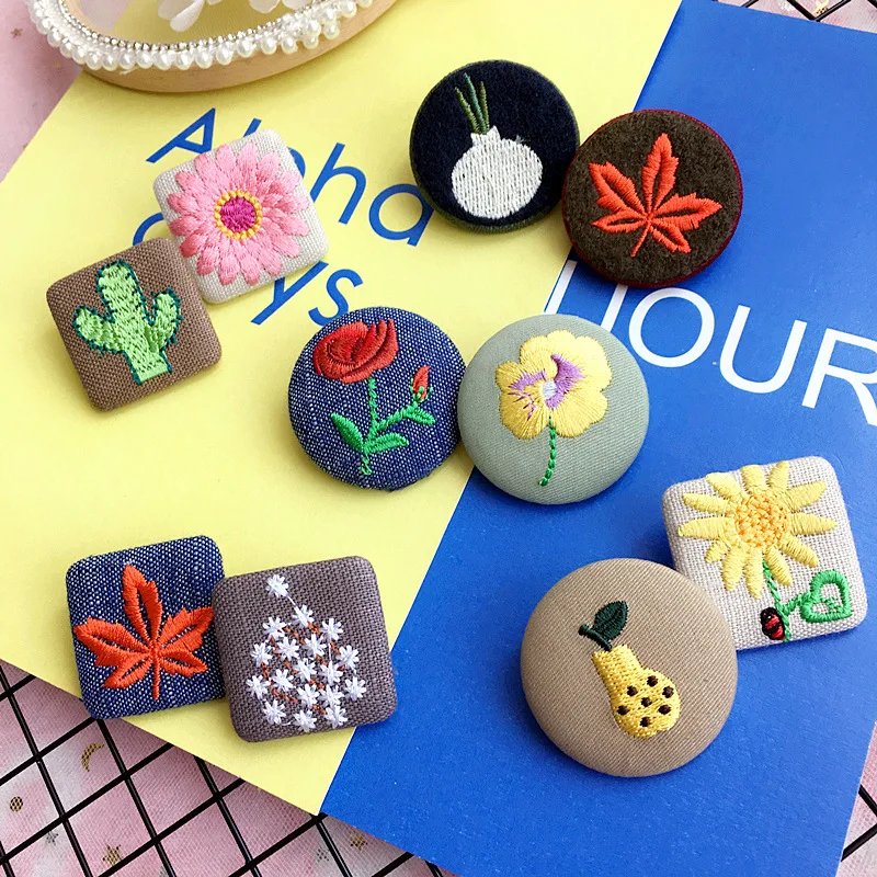 

High Quality Korea Fabric Maple Leaf Flower Rose Pear Badge Brooches Pins Fashion Jewelry For Girl Woman Accessories-SWGWBH044F