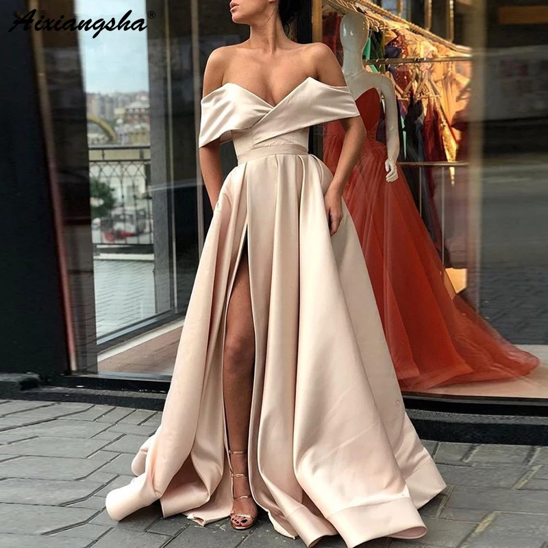 

Sexy Muslim Evening Dresses 2019 A-line V-neck Off The Shoulder Slit Islamic Dubai Saudi Arabic Long Elegant Evening Gown