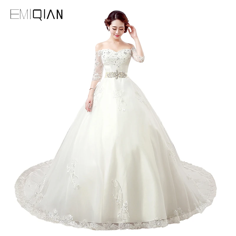 

Freeshipping Elegant A Line Boat Neckline Chapel Train 3/4 Sleeves Tulle Wedding Dresses