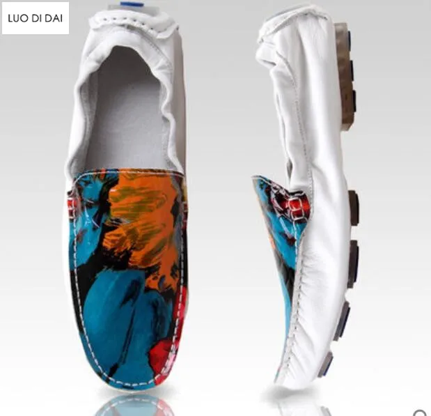 

2018 new arrival men dress shoes colorful print loafers wedding shoes men party shoe slip on lazy flats leather business shoes