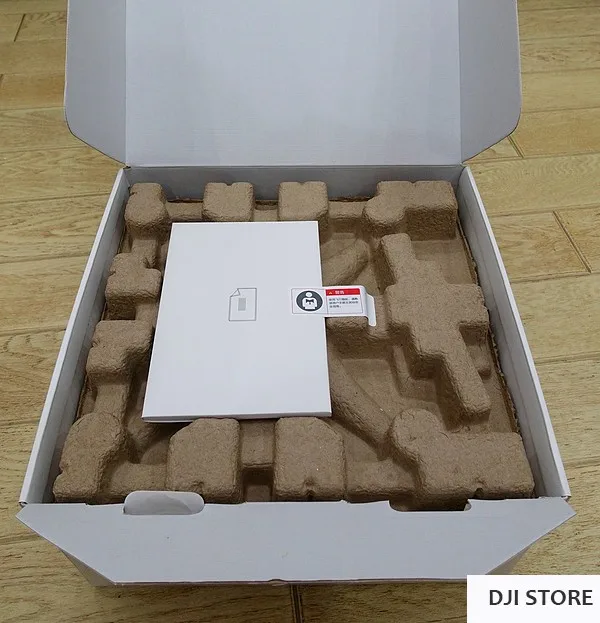 Freeshipping DJI Phantom 3 Advanced Drone With 2 Battery With HD 1080p Camera And 3 Axis Gimbal Rc Helicopter