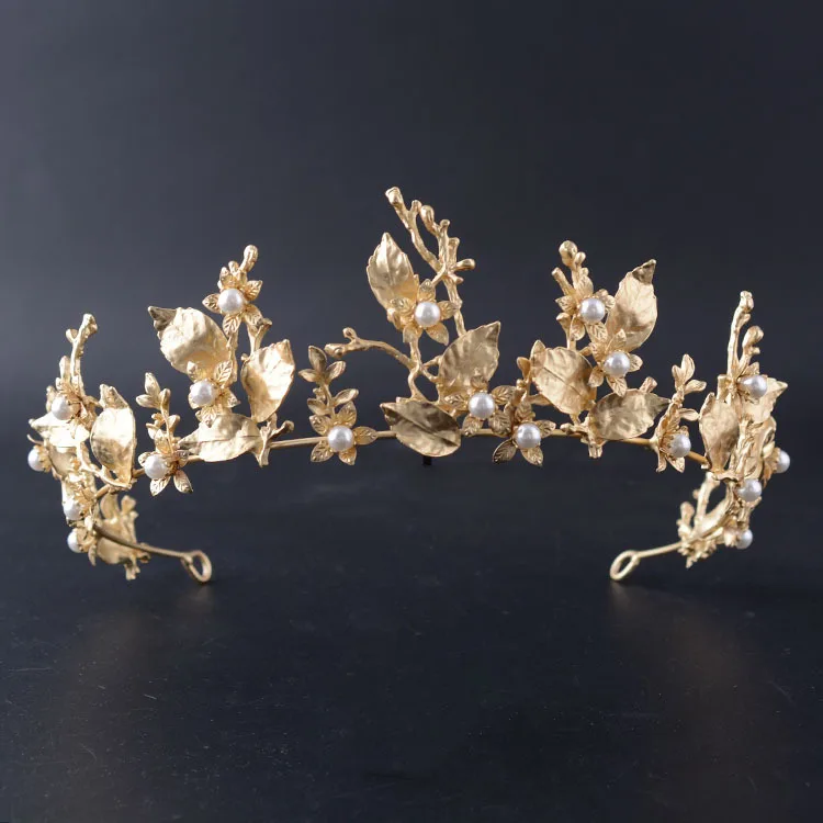 

2018 Fashion New Baroque Crown Retro Bride Headdress Pearl Hairpin Wedding Dress Accessories Crown Wedding Golden Tree Crown