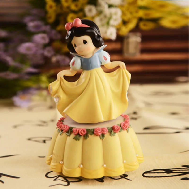 

Free shipping Snow White Music Box Eight-tone Box Resin Arrangement Gift for Children on Christmas Girls Day