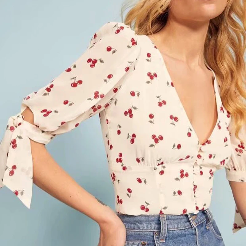 

Summer new French small cherry printed front buckle V-neck short-sleeved shirt women street slim bow with puff sleeve shirt lady