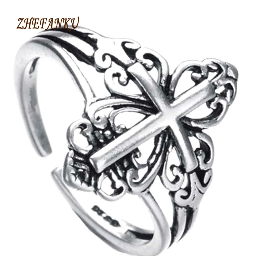 кольцо с крестом. кольцо с крестиком золотое. серебряное кольцо с крестиком. соединение креста и кольца. кольцо с крестом.