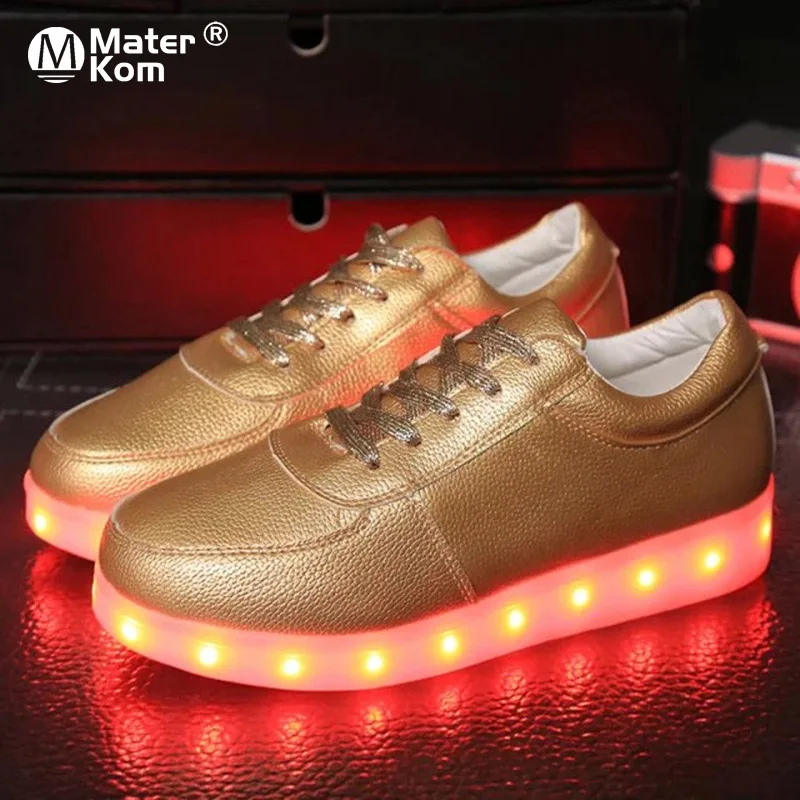 Billig Größe 30 44 LED Leucht Turnschuhe Kinder Casual Licht up Schuhe für Kinder Tenis Korb Chaussures Glowing Turnschuhe Gold   silber