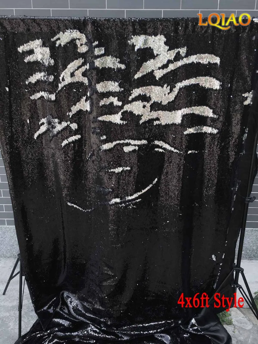 01-Black Silver Reversible Sequin Backdrop