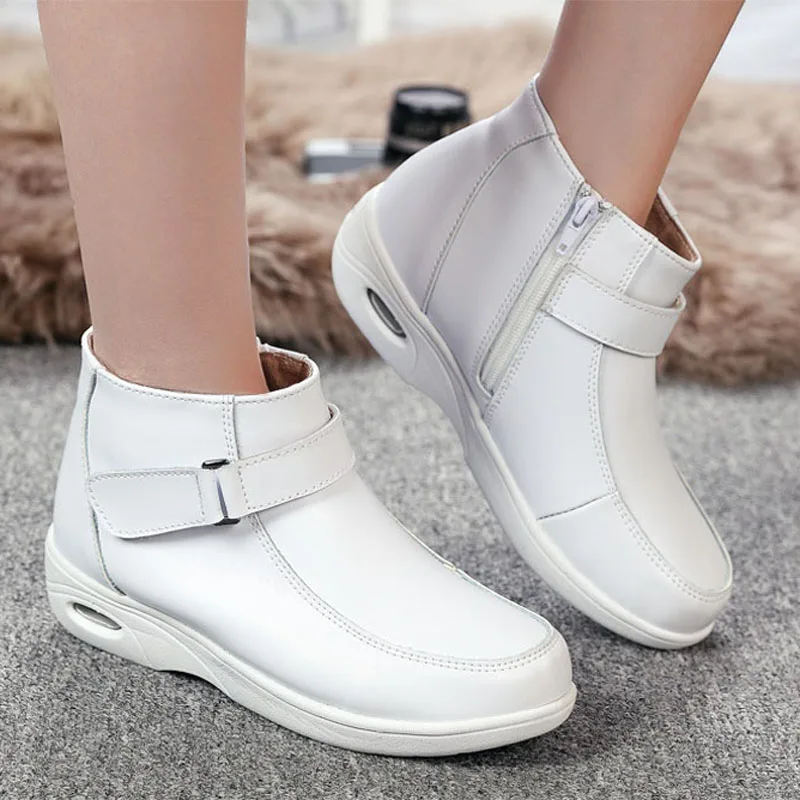 YAERNI Fashion Genuine Leather Women Boots Round Toe Fur Ankle Snow Boots Side Zipper White Warm Female Women Nurse Shoes