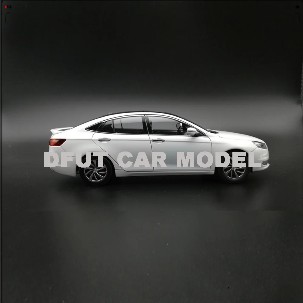 1:18 сплав B70 модель автомобиля Детские игрушечные машинки оригинальные
