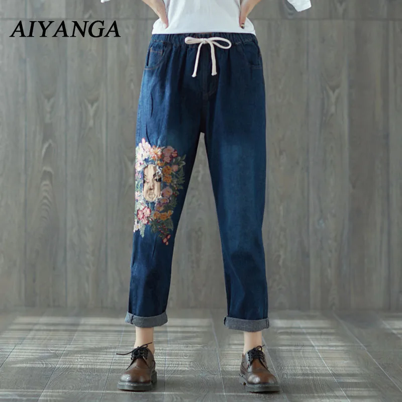 Винтаж Джинсы с вышивкой 2018 Демисезонный большой Размеры свободные женские Повседневное джинсовые штаны с эластичной резинкой на талии