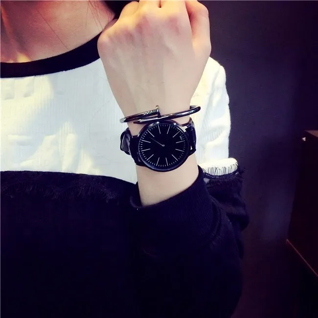 Ретро Натуральная кожа корейский мода простой trend мужские и женские часы студентов кварц-часы люксовый бренд любителей смотреть КОЛЬ СААТ