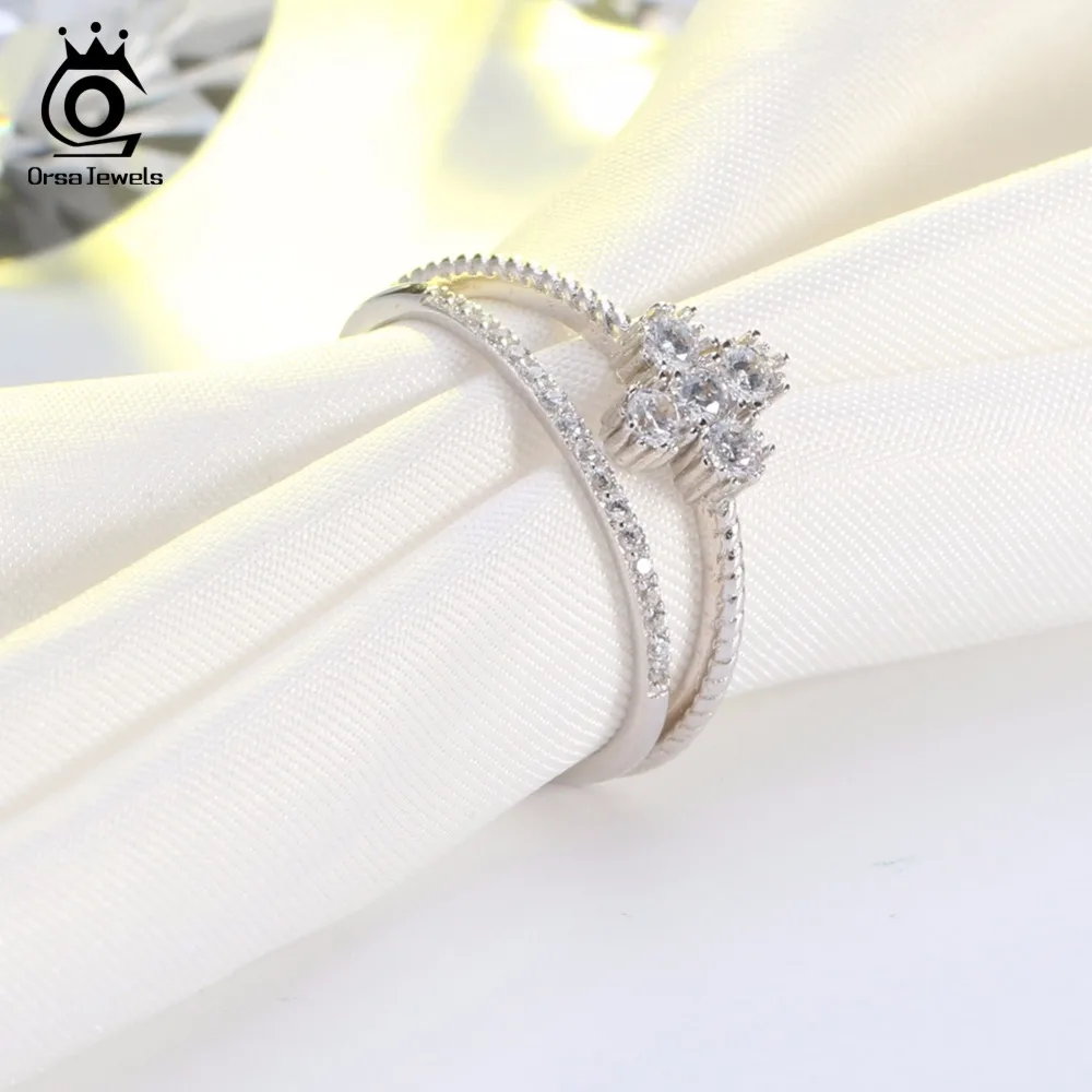 ORSA JEWELS Fashion Women Rings Cross Shape Prong Setting AAA Cubic Zirconia paved Silver Color Anniversary Ring Jewelry AOR64