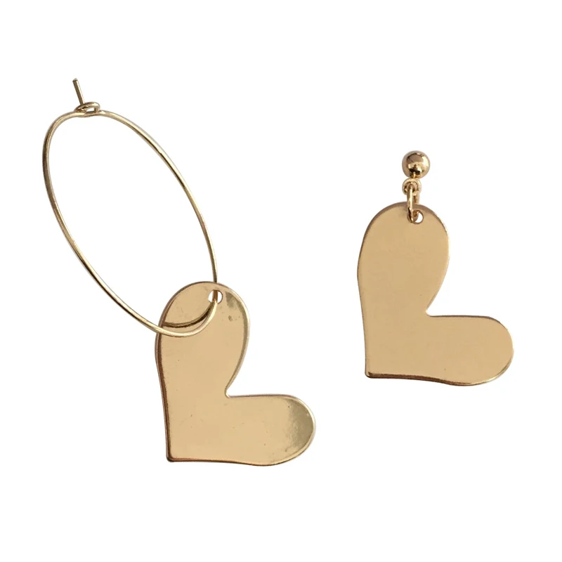 

Europe and the United States metal texture heart-shaped earrings cold fashion punk simple love earrings popular earrings