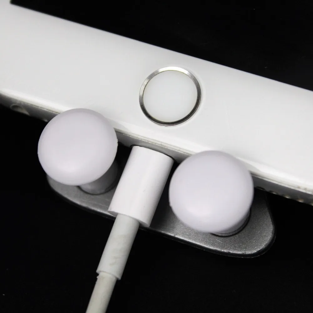 Universal-Gravity-Car-Phone-Holder-Stand-6