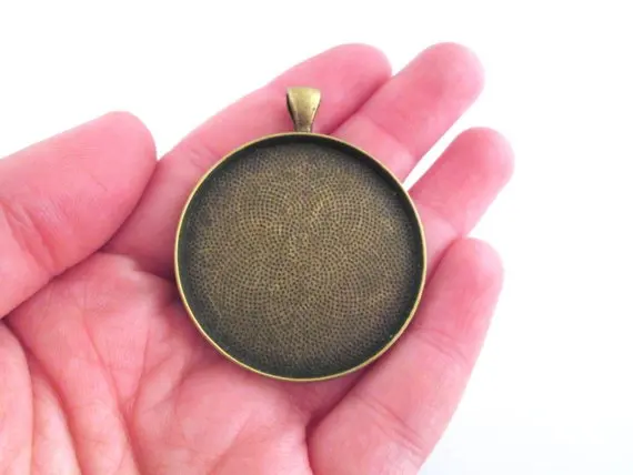 

Brass plated bezel pendant settings 38mm, Pick your amount, B118theof