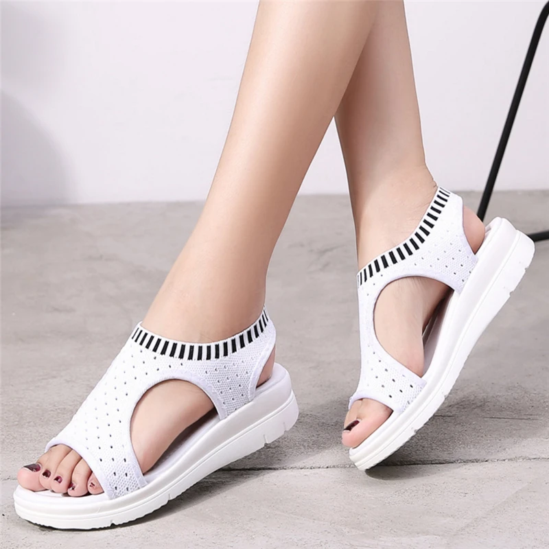 

Large Size 35-44 Sandals Women 2019 Summer Ladies Black White Flat Sandals Platform Sandals Fashion Casual Shoes Female Shoes