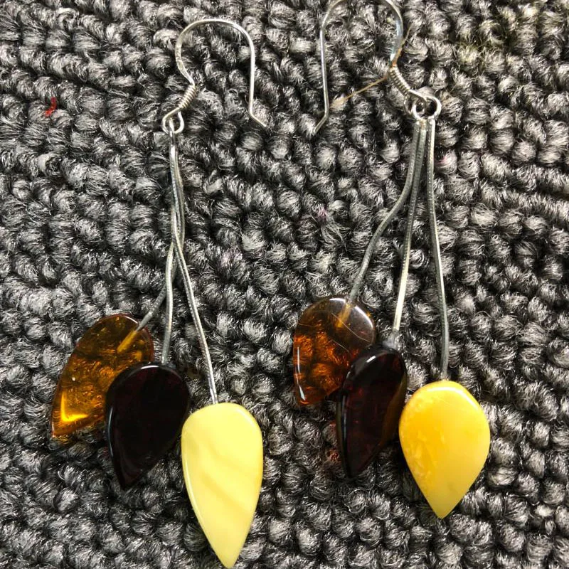 amber earrings (1)
