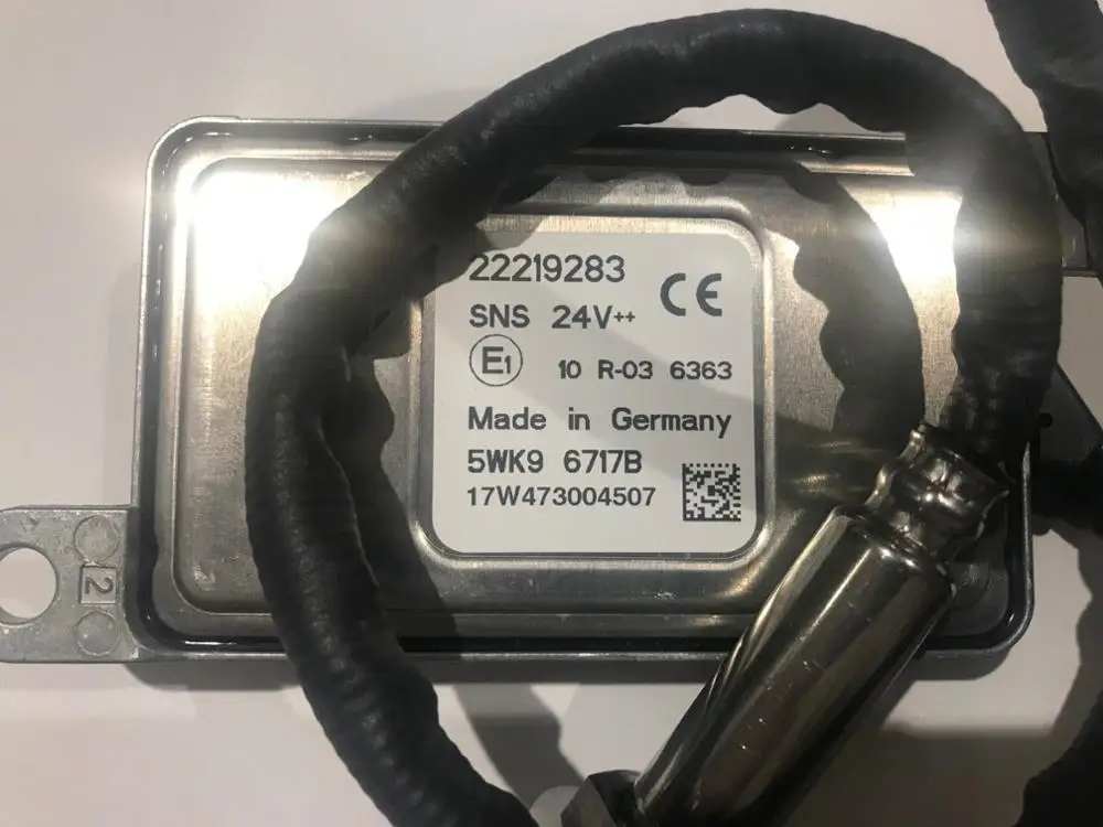 

22219283 2011648 5WK96717B NOX Nitrox oxygen sensor for Volvo DAF Renault truck Made in Germany