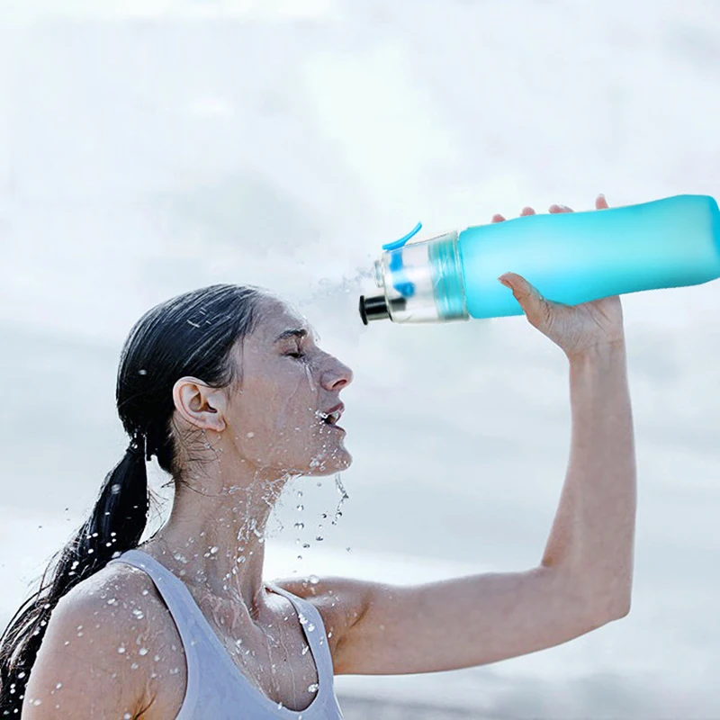 740 مللي متجمد المياه زجاجة السفر زجاجة رذاذ كوب بلاستك مانعة للتسرب لون الحلوى زجاجة السفر yoga الرياضية التخييم التخييم المنزل