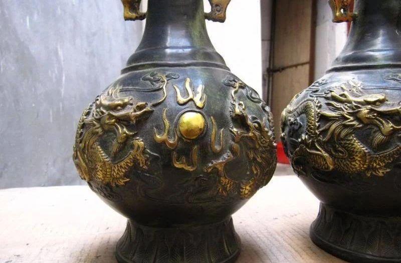 

Chinese Royal vintage old Bronze Auspicious Two Kylin Dragon Play Bead Vase Pair