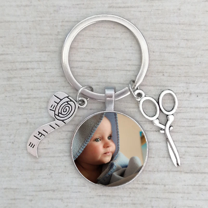 

Handmade Personality Photo Family Photo Baby Child Dad Mom Brother Sister Grandparents Family Portrait Keychain Private Custom