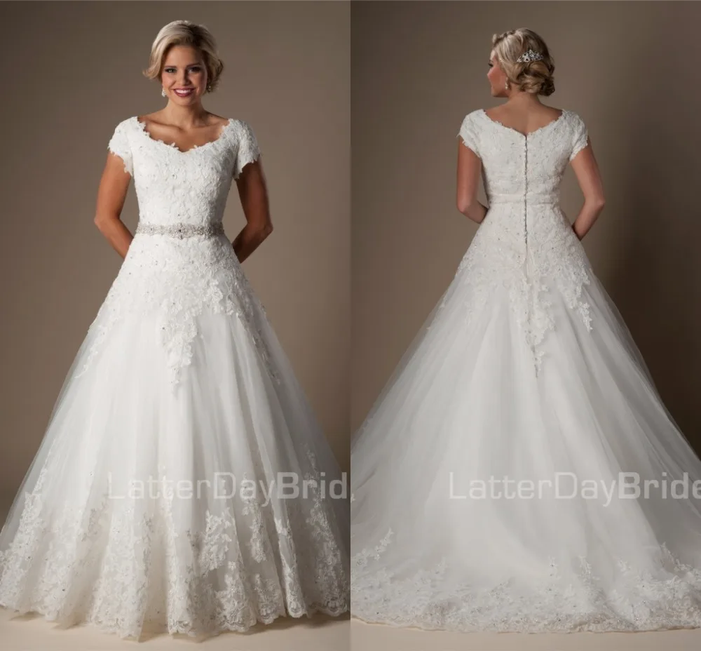 Beads Lace Ball Gown Modest Wedding Dresses With Short Sleeves