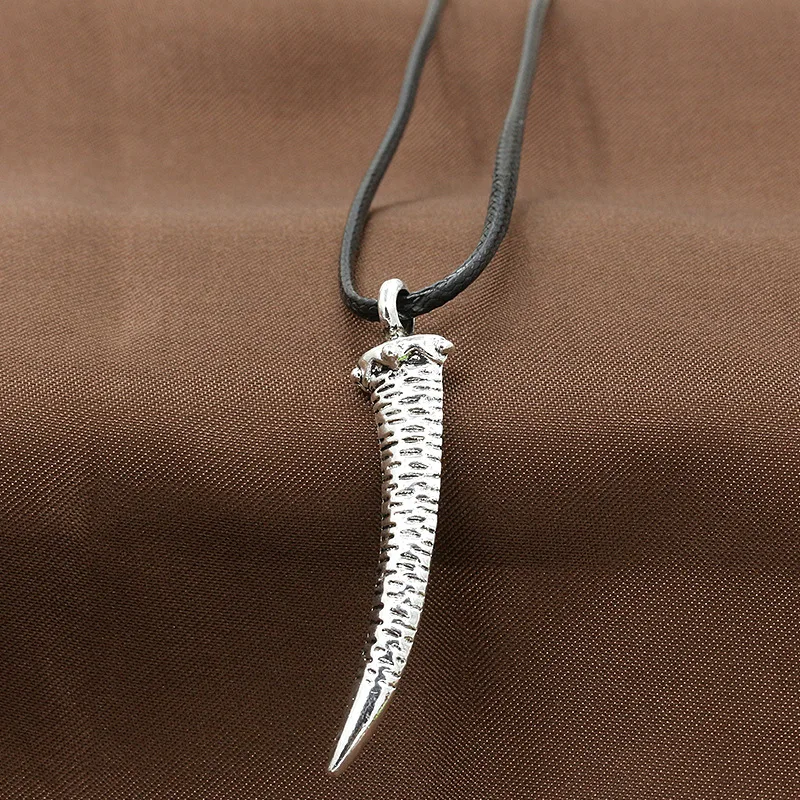 

Antique Silver Tribal Stark Wolf Fang Tooth Pendant Necklace Vintage Wolf Tooth Titanium women men Pendant Necklace