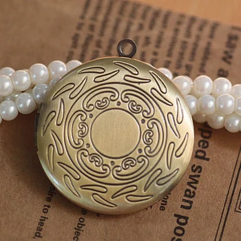 

31mm 20pcs Round Photo Frame Locket Box,Brass Bronze Tone Pendant European style Craft,Jewelry Finding Pendant
