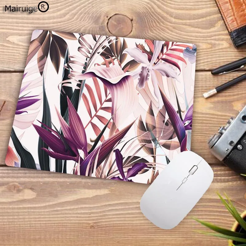 23Palm-Leaf-Wallpaper-temporary-and-easy-to-put-up-and-remove-on-the-blog-daily-dose-of-charm-by-lauren-lindmark-PA.jpg.pagespeed.ic_ (4)