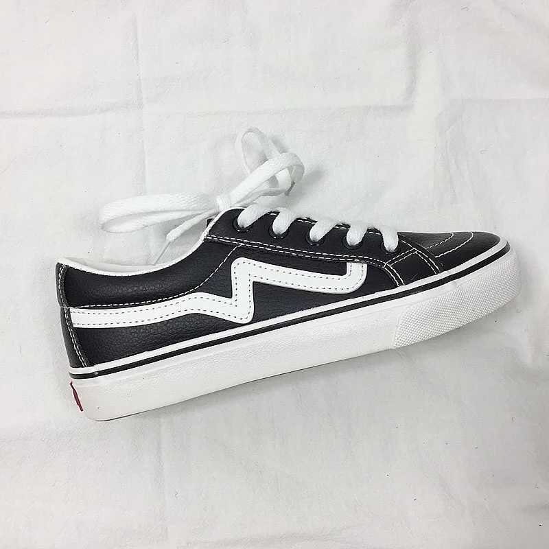 

Shoes Women Casual Shoes Sneakers Women Fashion Vulcanized Shoes White Black 2019 Autumn Low Flat Shoes Ladies Skateboarding