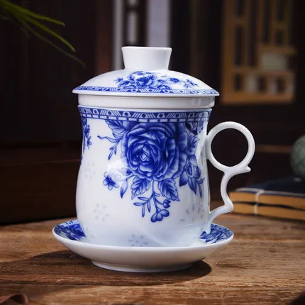 Короткая керамическая чашка для чая Цзиндэчжэнь, высокотемпературная синяя и белая фарфоровая чашка с фильтром с крышкой, удобная офисная чашка, подарок - Цвет: 05