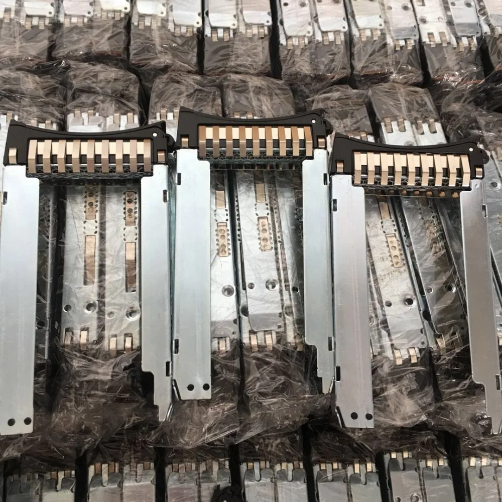 

10pcs/lot 2.5" HDD Bracket tray caddy 44T2216 for IBM X3200M2 X3250M2 X3500 X3550 X3650 M2 M3 M4 X3850 disk bracket with screws