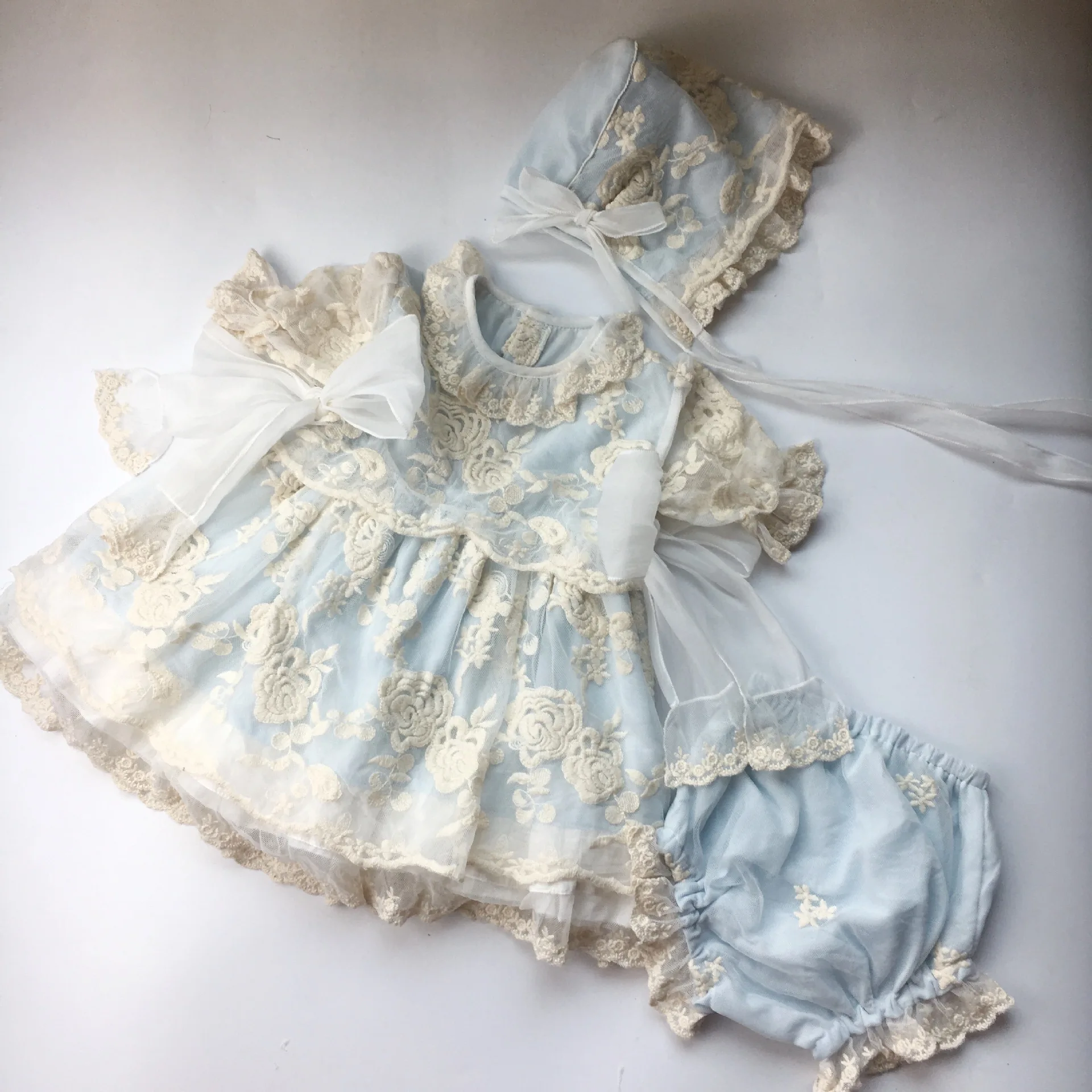 

Children's Dresses Girls Boutique Spanish Clothes Set Infant Carnival Costume Eleghant Communion Wedding Party Dress Panty Hat