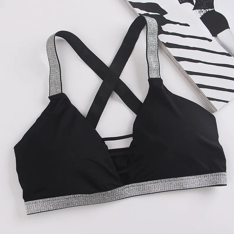 Gumrpun 2018 New Women Sling Tube Top Sexy Bra Black And White Sexy Push Up Tube Top Wire Free Beautiful Back Bras For Women Gumrpun 2018 New Women Sling Tube Top Sexy Bra Black And White Sexy Push Up Tube Top Wire Free Beautiful Back Bras For Women