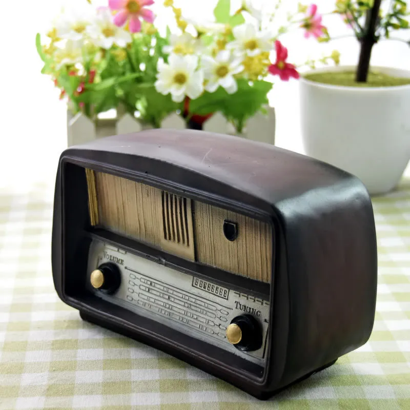 

Vintage Home Decor Radio Piggy Bank Christmas Gifts Piggy Bank Saving Coin Money Box Safe Coin Money Box for Kids Gift