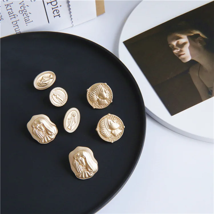 Винтажные золотые матовые серьги гвоздики Mary Portrait Coins для женщин с круглыми