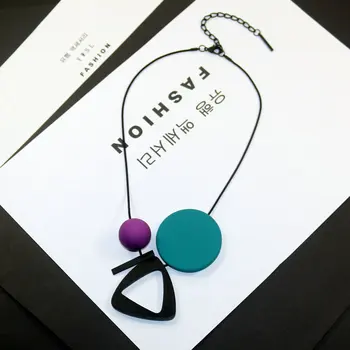 

New Woman Necklaces Geometric Wood Handmade Beads Pendant Classic Snake Chain Sweater Necklace Fashion Accessories