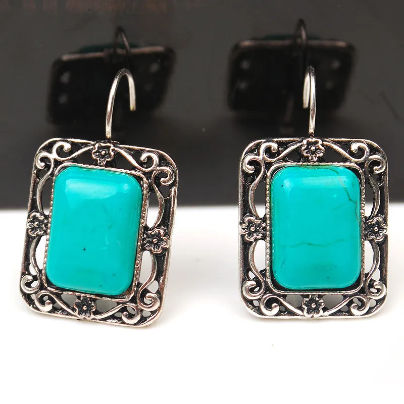 

New arrival Unique classic green stone earring Carved Vintage Tibetan Silver earring For Women Jewelry
