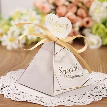 

50pcs Triangular Candy Boxes Wedding Favors Gifts Box Candy Bags for Guests Wedding Decoration Baby Shower Party Supplies