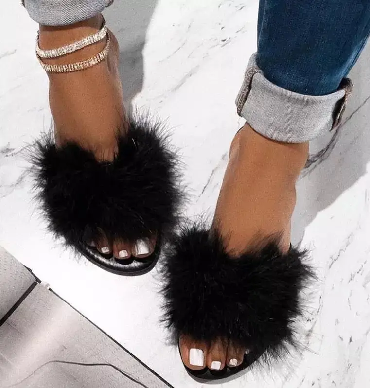 2019Women slippers summer Fur open toe flat slipper ladies fashion outdoor light Breathable sandals Beach woman shoes - Цвет: Черный