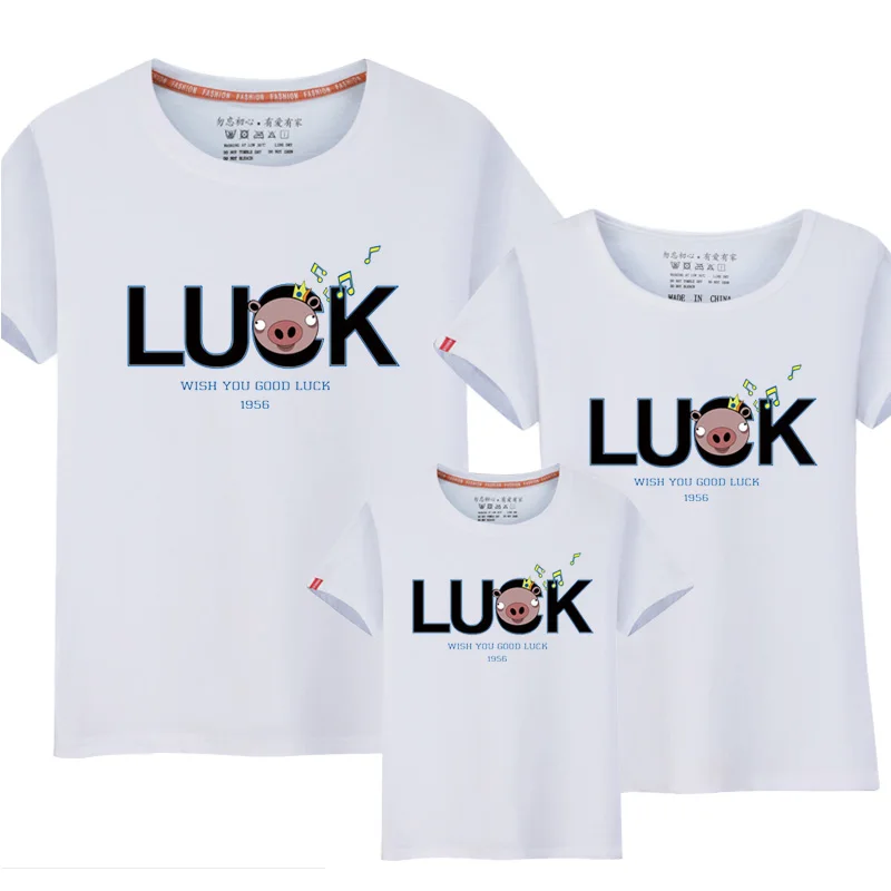 

Family matching outfits Mom Mommy and me clothes Luck Letter Short sleeved T-shirt Mother daughter dresses family clothing 6XL