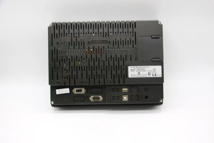 DOP-B10S411 Delta HMI Сенсорный экран 10 дюймов 800*480 1 USB хост в коробке