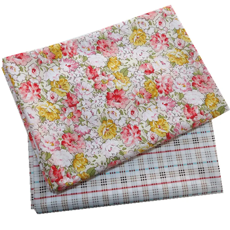 

Shabby Chic Roses Flowers Printed 100% Cotton Floral Fabric Patchwork Cloth Quilting Tissue By Meter 160cmx100cm