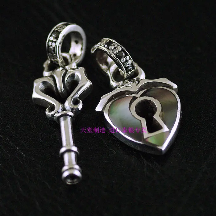 925 sterling silver jewelry retro style double-sided key and heart lock pendant couple
925 sterling silver jewelry retro style double-sided key and heart lock pendant couple