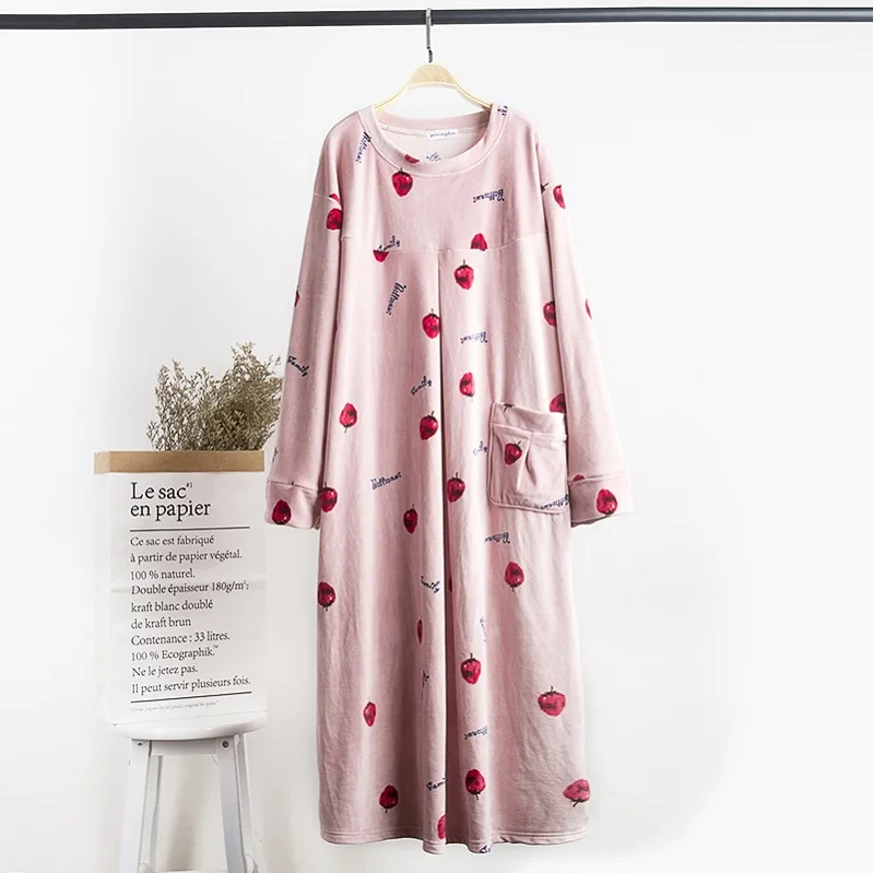 Большие размеры, женская зимняя ночная рубашка, платье для сна, мягкий светильник, фланелевая Ночная одежда, свободное Ночное платье - Цвет: Pink Strawberry