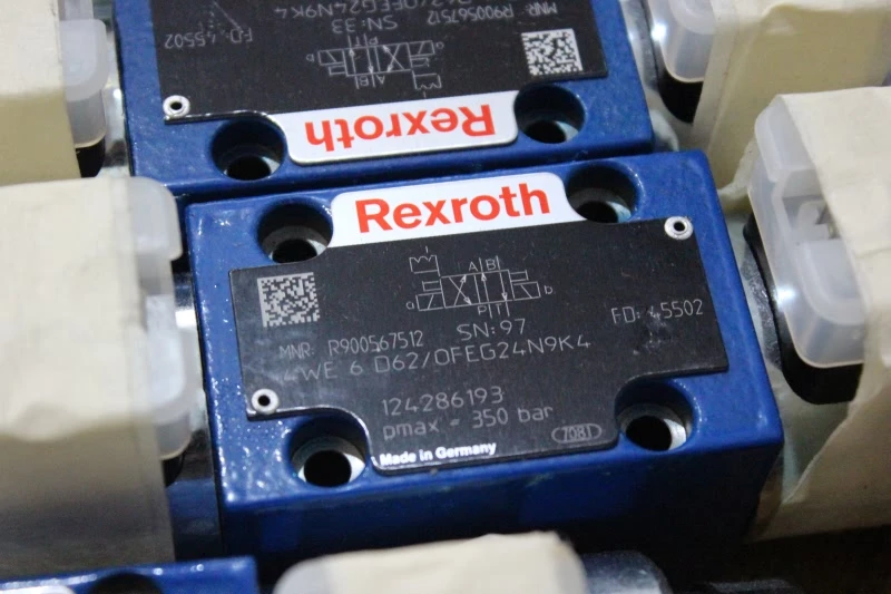 

[ZOB] Germany imported 4WE6D6X/OFEG24N9K4 Rexroth solenoid valve