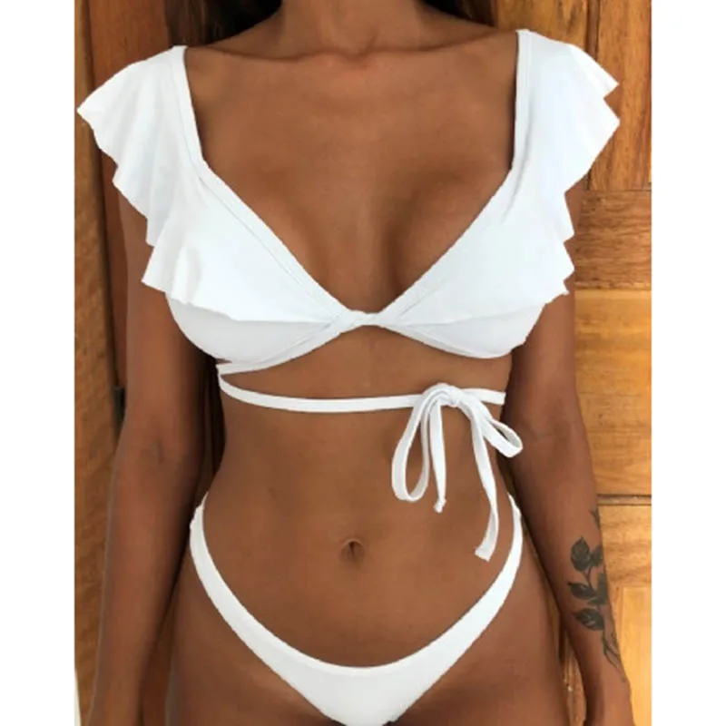 2018 Sexy White Bikinis Women Swimsuit Ruffle Shoulder Bikini Set Pad Vest Bikini Low Waist Bandage Swimwear Flower Print