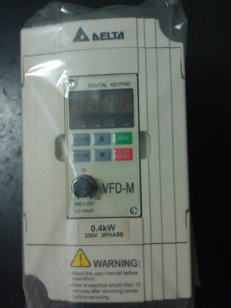 VFD004M23A DELTA VFD-M VFD Inverter Frequency converter 400w 0.5HP 3PHASE 220V 400HZ for Small processing machinery