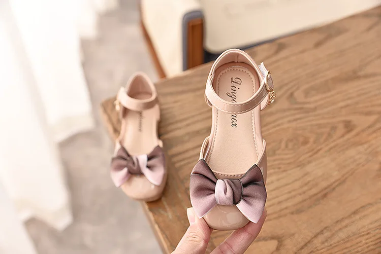 Г. летняя детская обувь принцессы с бантом для девочек Милая обувь из искусственной кожи для девочек на плоской подошве мягкая подошва для детей, малышей, обувь для выступлений